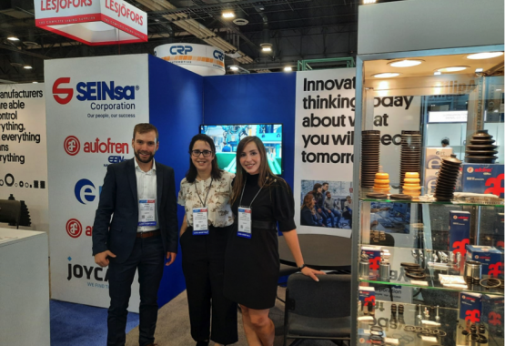 Equipo SEINSA en stand de la feria de LAS VEGAS